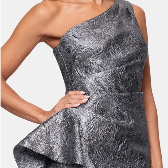 NEW XSCAPE Gunmetal Gray METALLIC RUFFLE One Shoulder JACQUARD Mermaid GOWN 12 - Picture 9 of 9